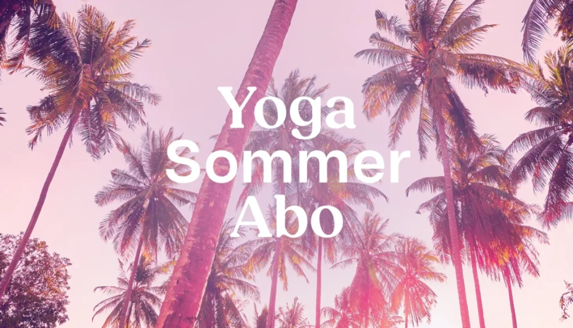 Entdecke das Yoga Sommerabo 2026 und genieße entspannende Stunden unter Palmen! | © YOGALIFE Graz